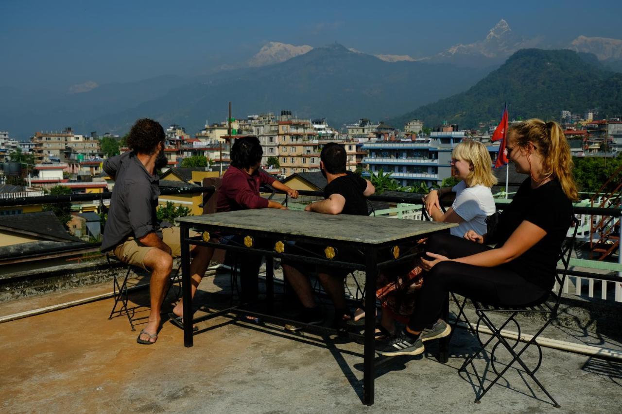 Pokhara Backpackers Hostel Экстерьер фото